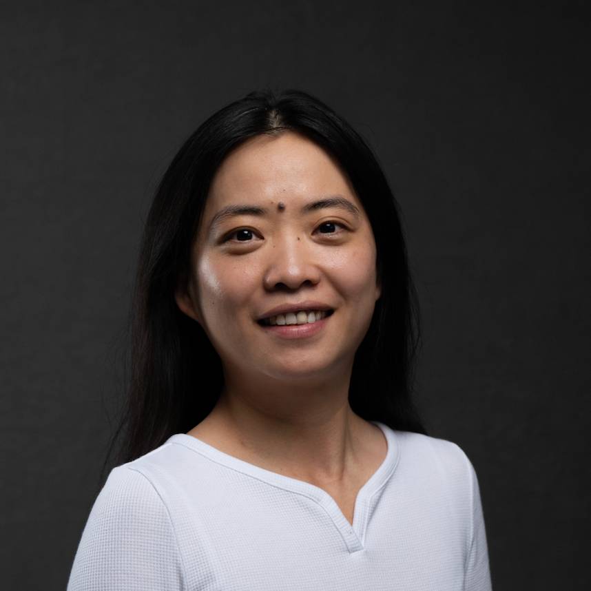 Meiling Zhou Headshot